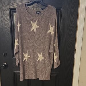 UGO Purple Star Pattern Tunic Top